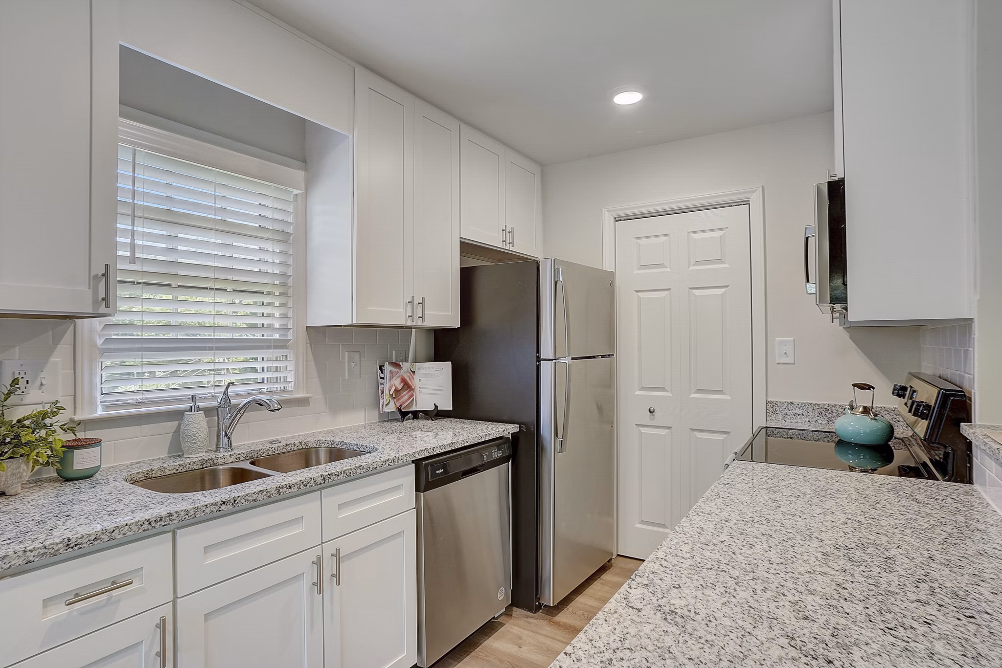 kitchen at Strawberry Hill Apartments