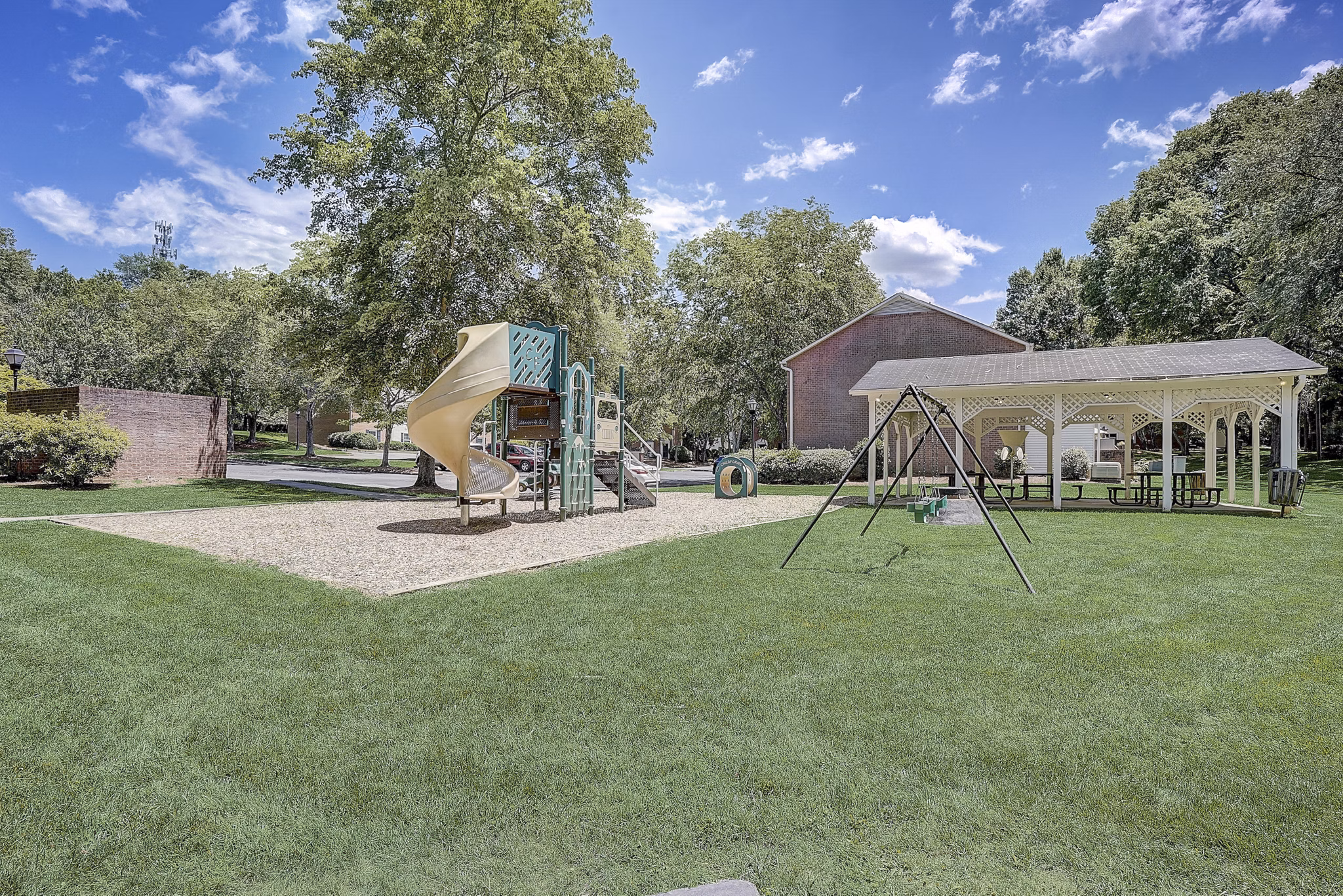 playground at Strawberry Hill Apartments