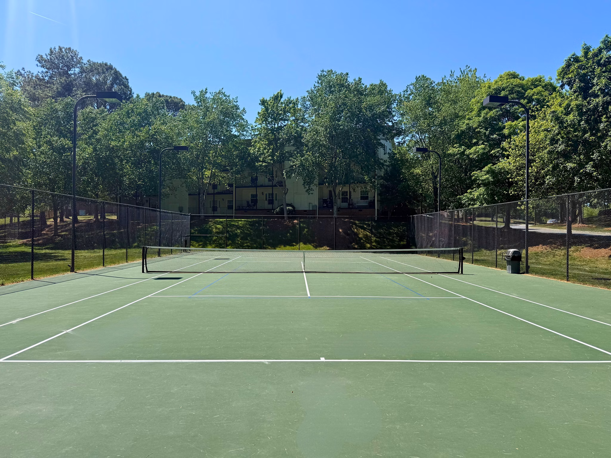sport court at Strawberry Hill Apartments