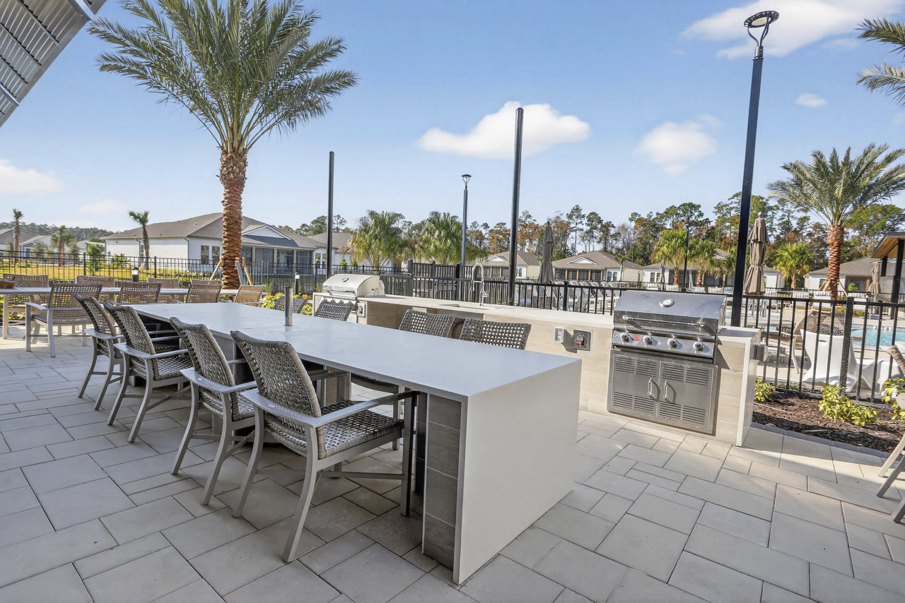 Grill area at Rise At Glen Kernan Park