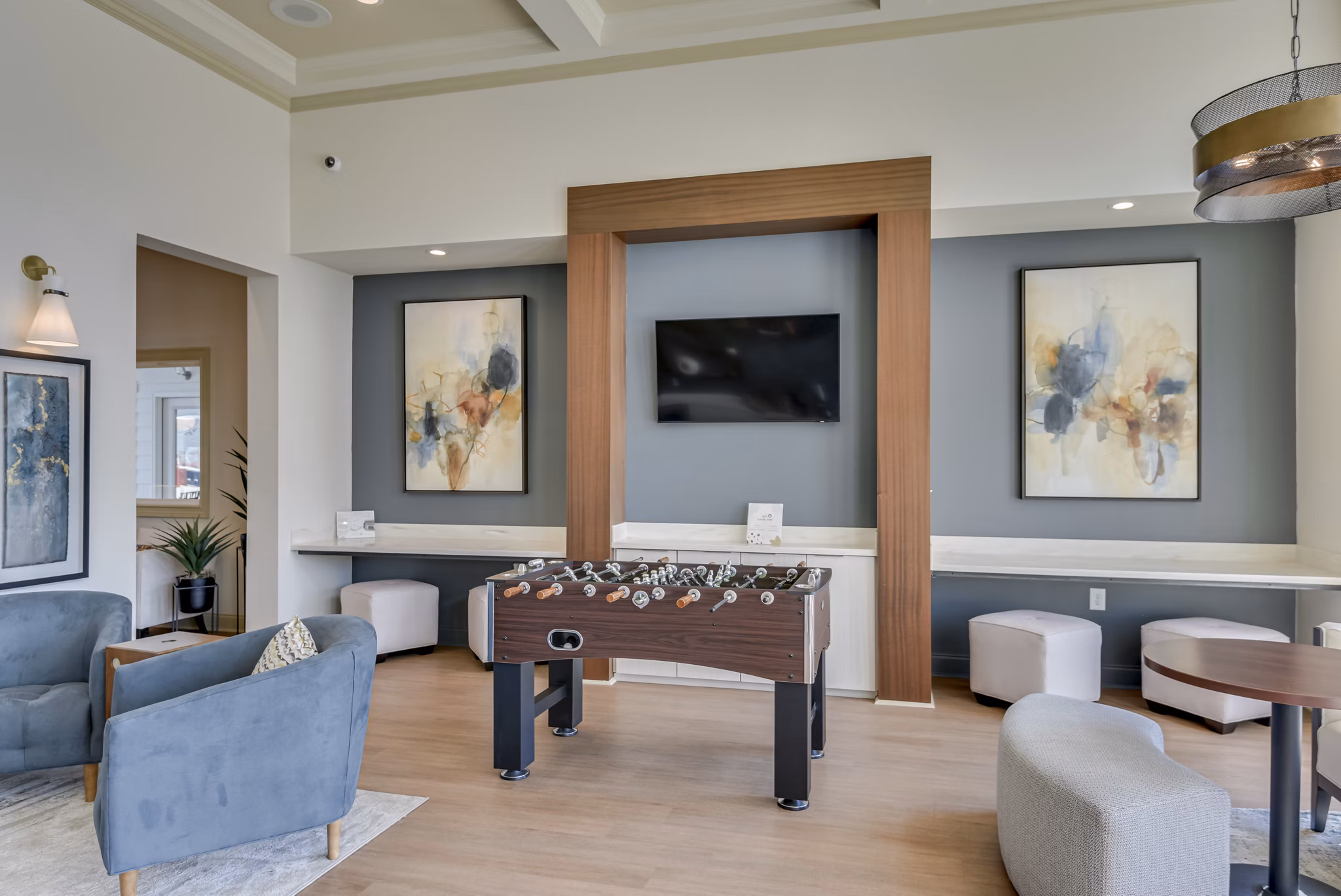 clubhouse at MacArthur Park Apartments 