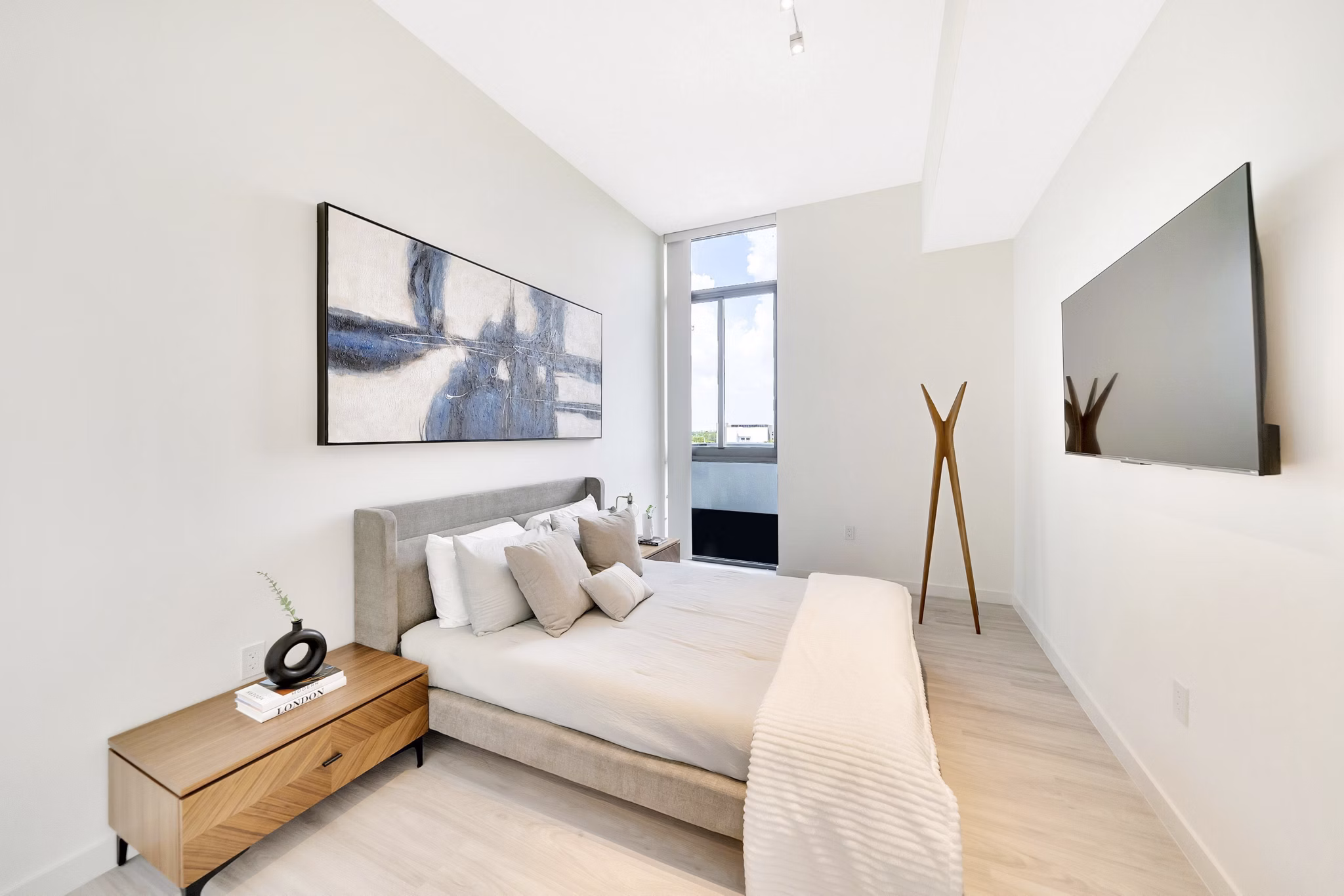 Bedroom at Nine Hollywood Apartments