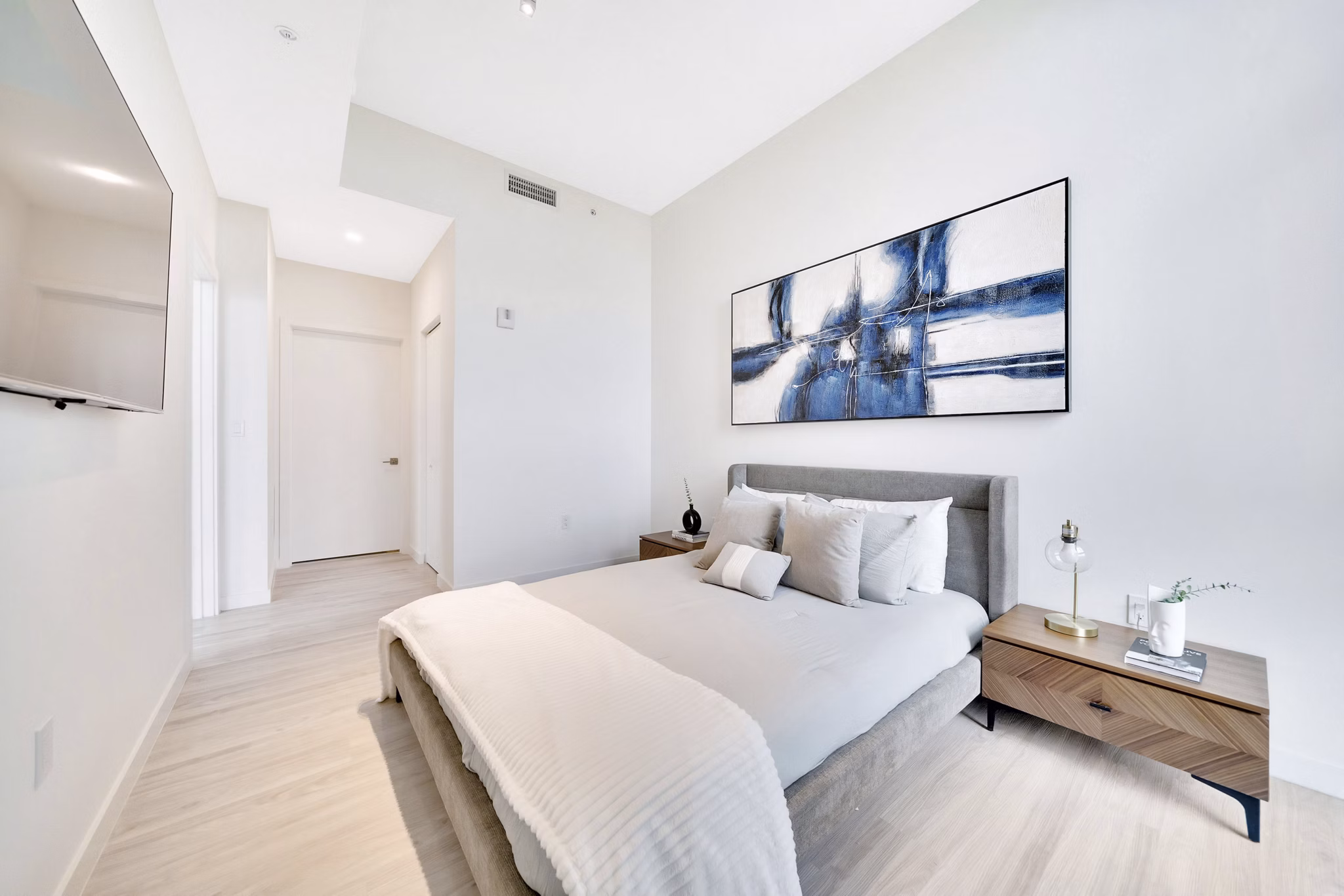 Bedroom at Nine Hollywood Apartments