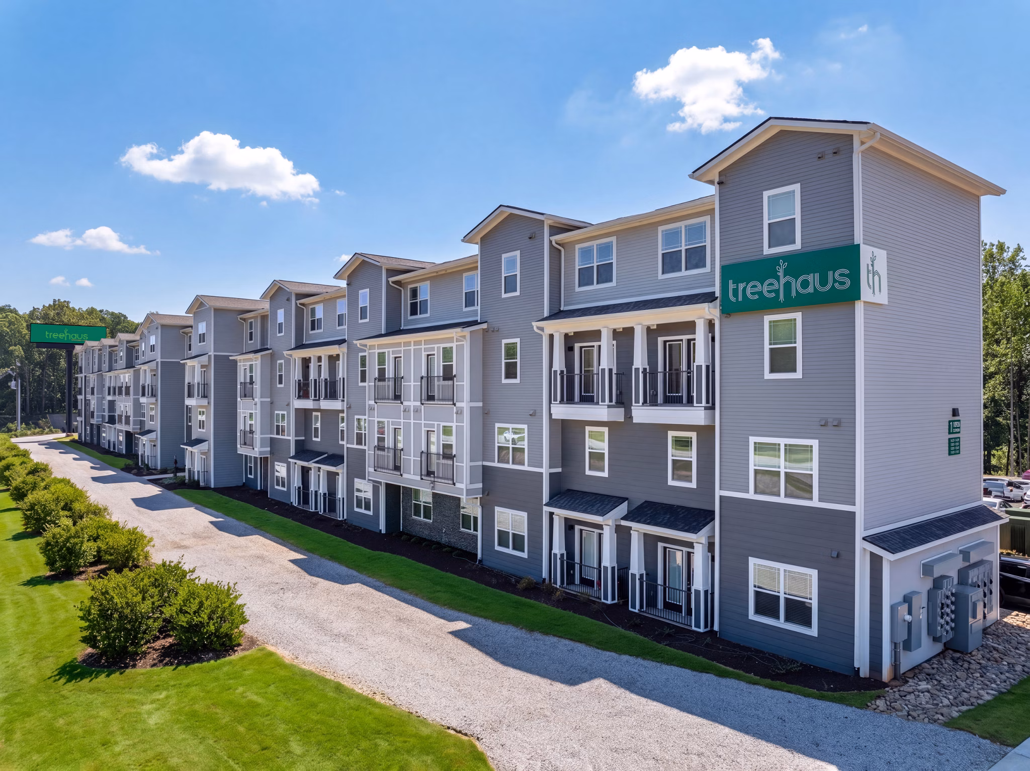 Building/Exterior at Treehaus Clemson Apartments