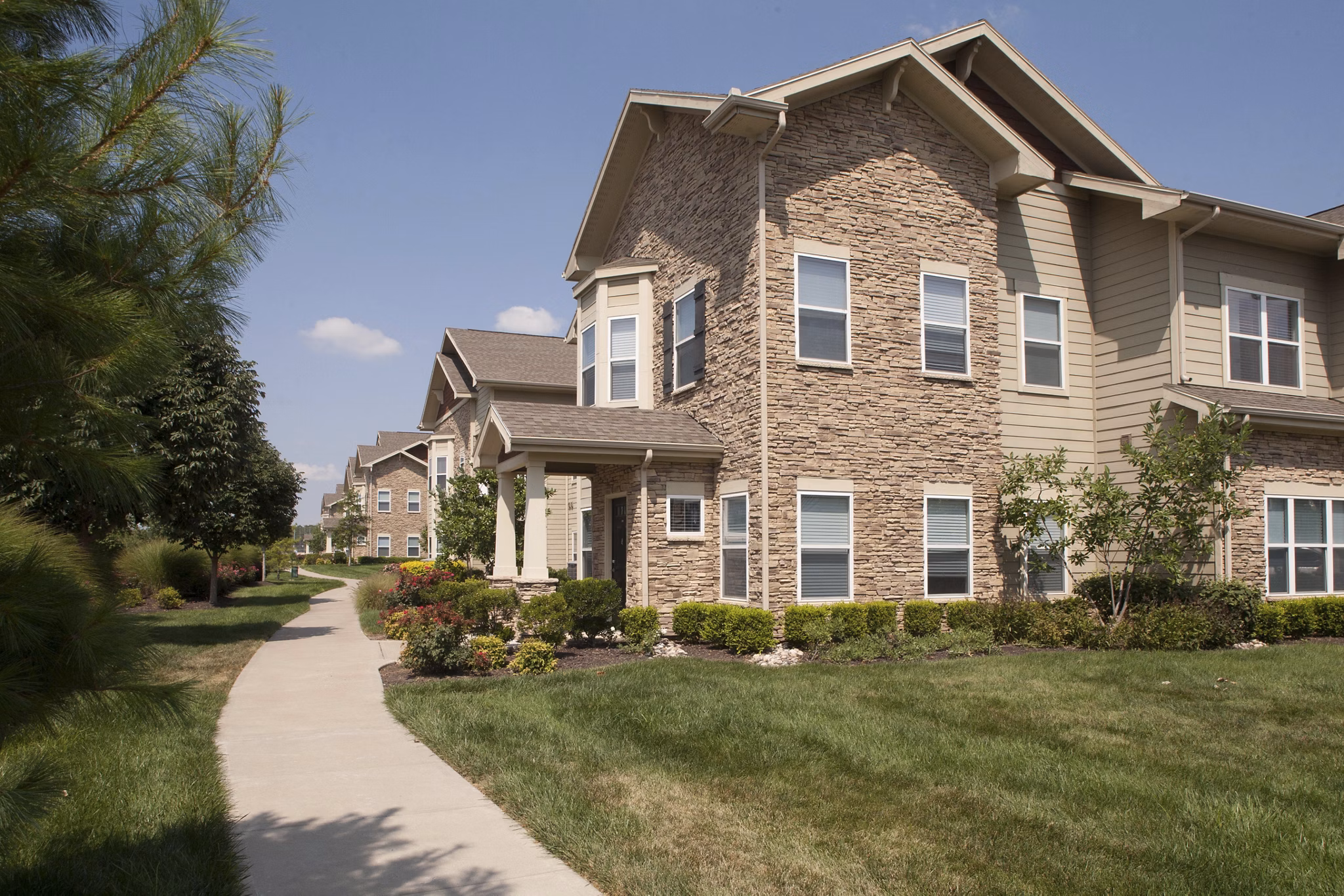 Building/Exterior at Villas at Carrington Square Apartments