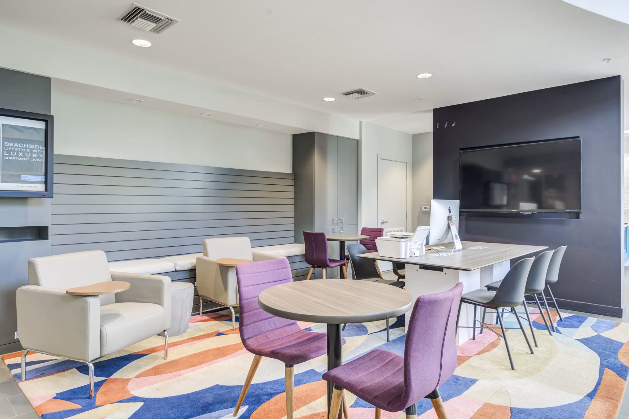 Clubhouse/Lobby at Indigo 19 Apartments