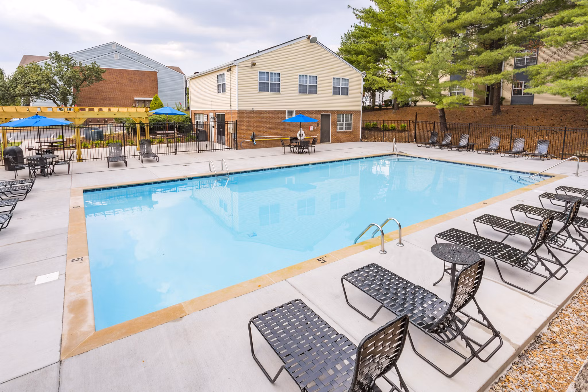 Pool at Brookridge Apartments