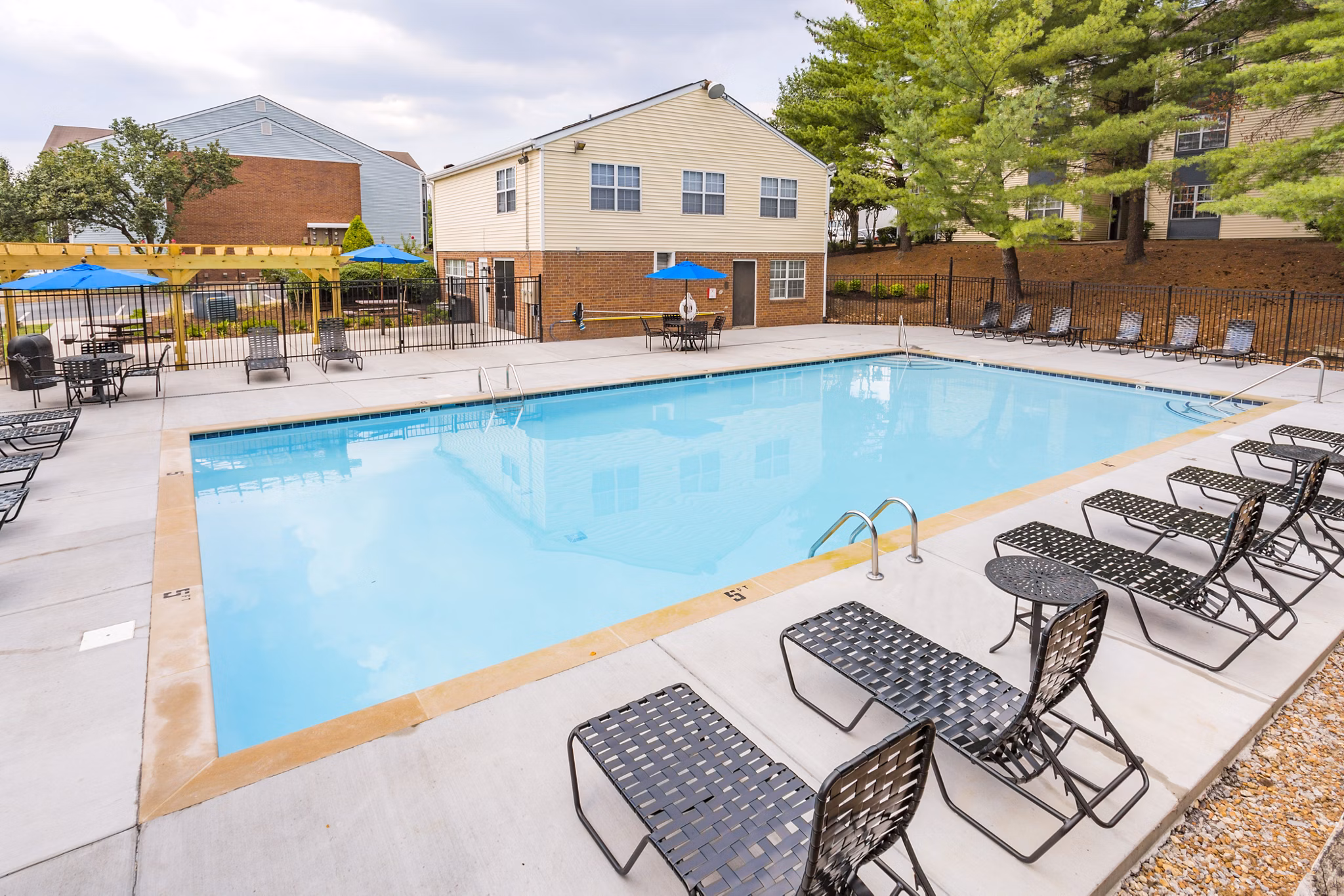 Pool at Brookridge Apartments