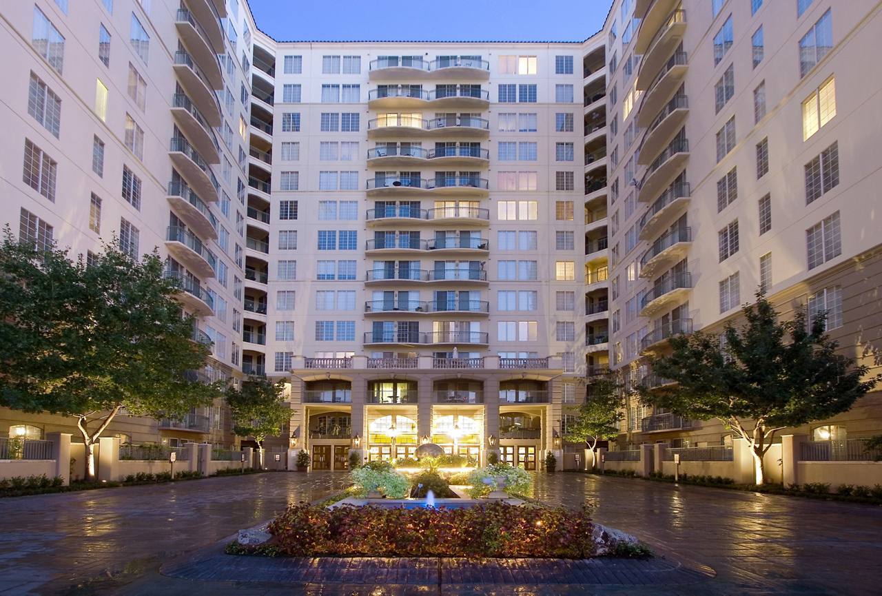 Dallas TX Apartments SKYE of Turtle Creek Apartments Greystar