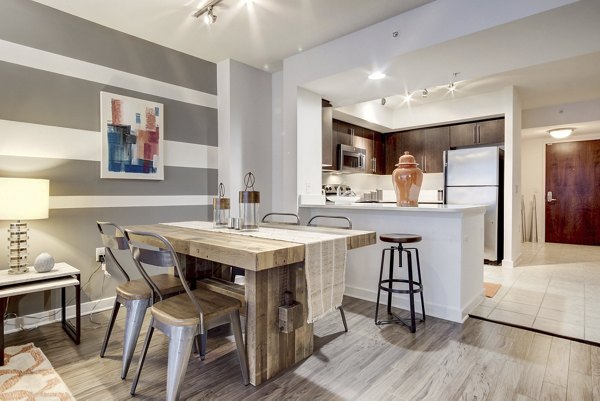 dining area at 100 Capitol Yards Apartments