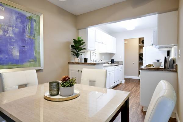 dining area at Summerwood Apartments
