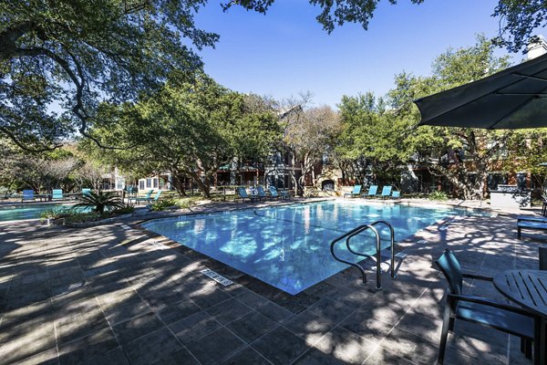 pool at Hardrock Canyon Apartments