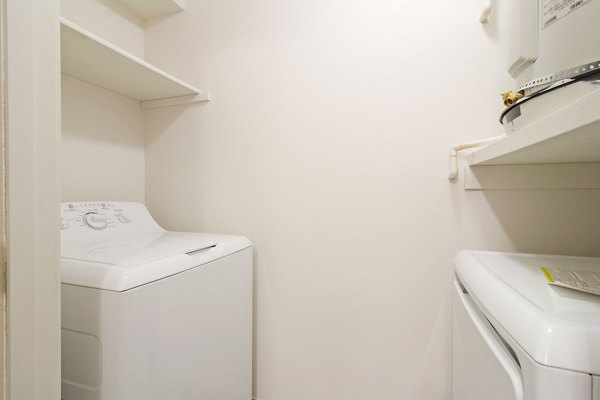 laundry room at Stonemeadow Farms Apartments