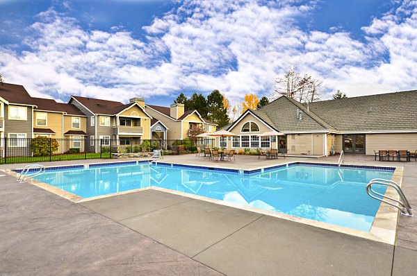 pool at Bay Court at Harbour Pointe Apartments