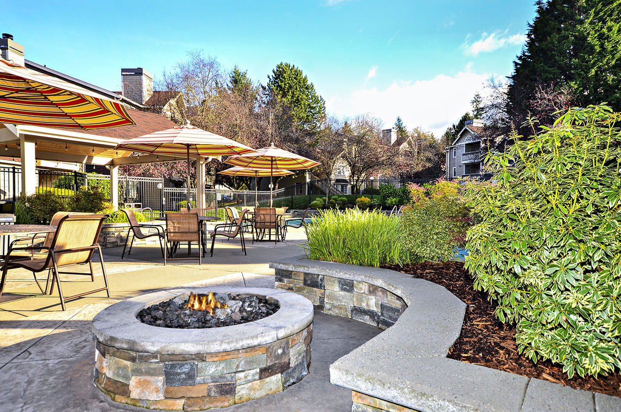 Grill area at Bay Court At Harbour Pointe Apartments (1 of 2)