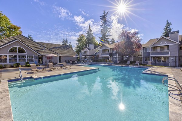 pool at Bay Court at Harbour Pointe Apartments