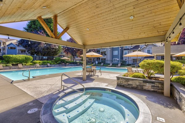 pool at Bay Court at Harbour Pointe Apartments