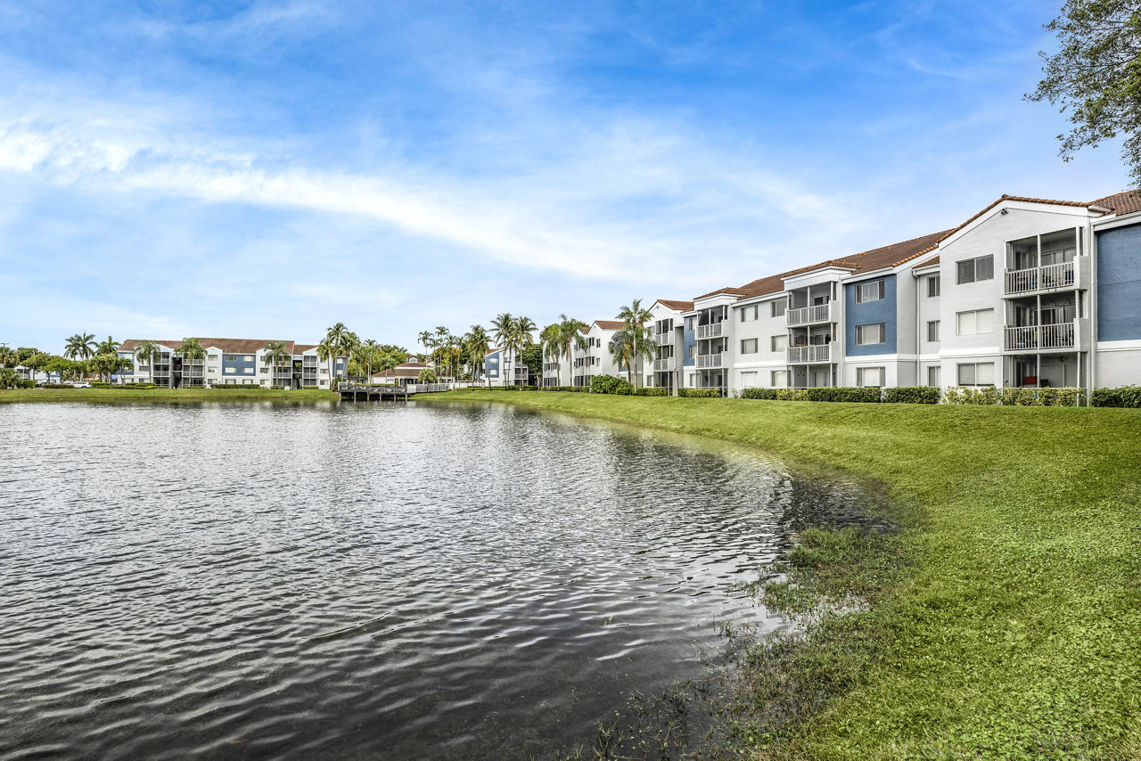 Avana At The Moors Hialeah Fl 7 of 12