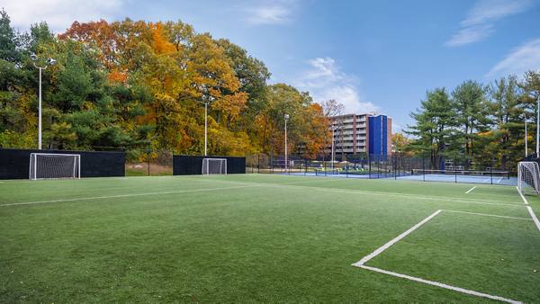 sport court at The Green at 9&90 Apartments