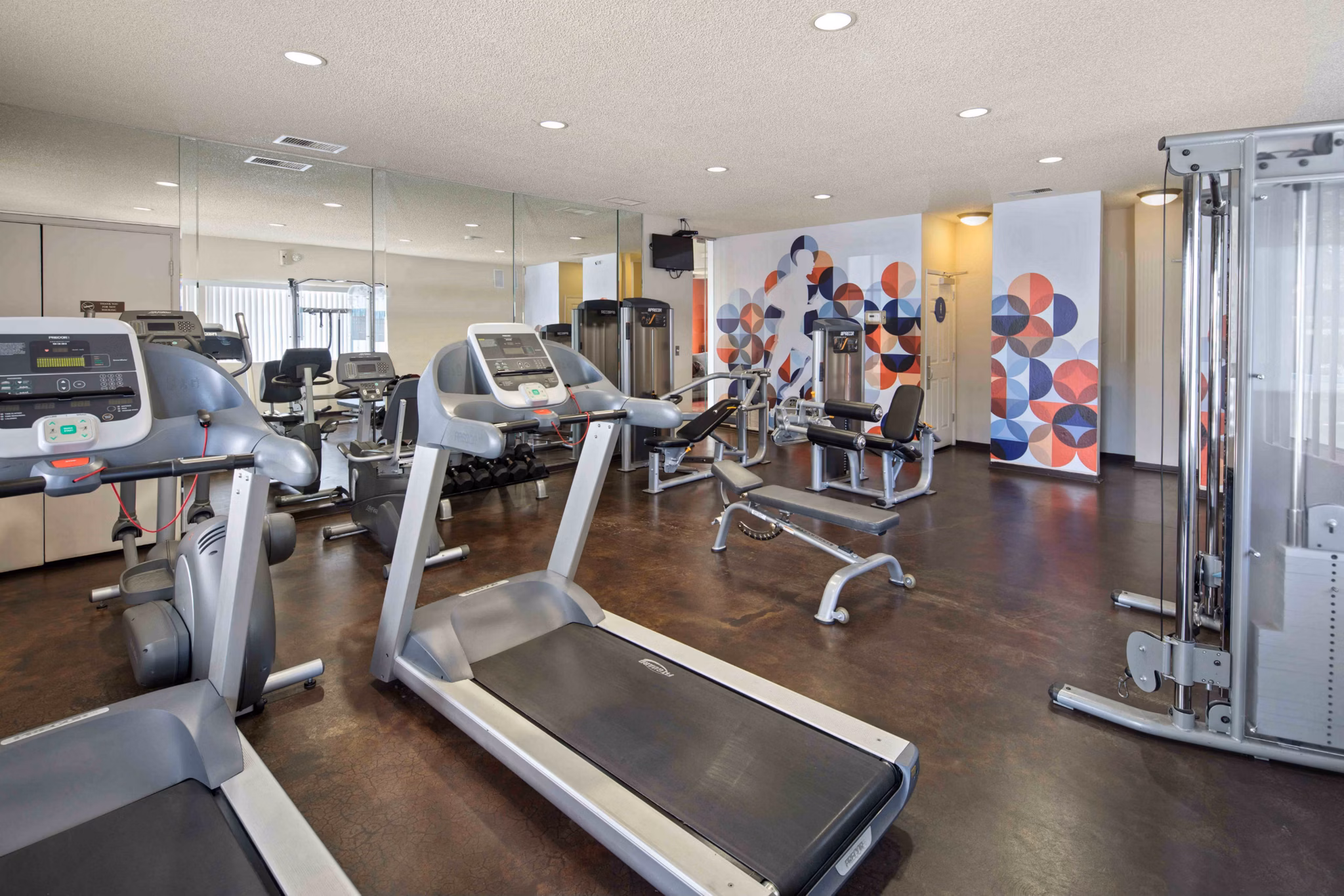 fitness center at Sunnyvale Crossings Apartments