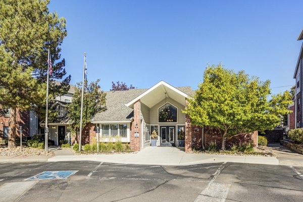 exterior at Stratford Station Apartments