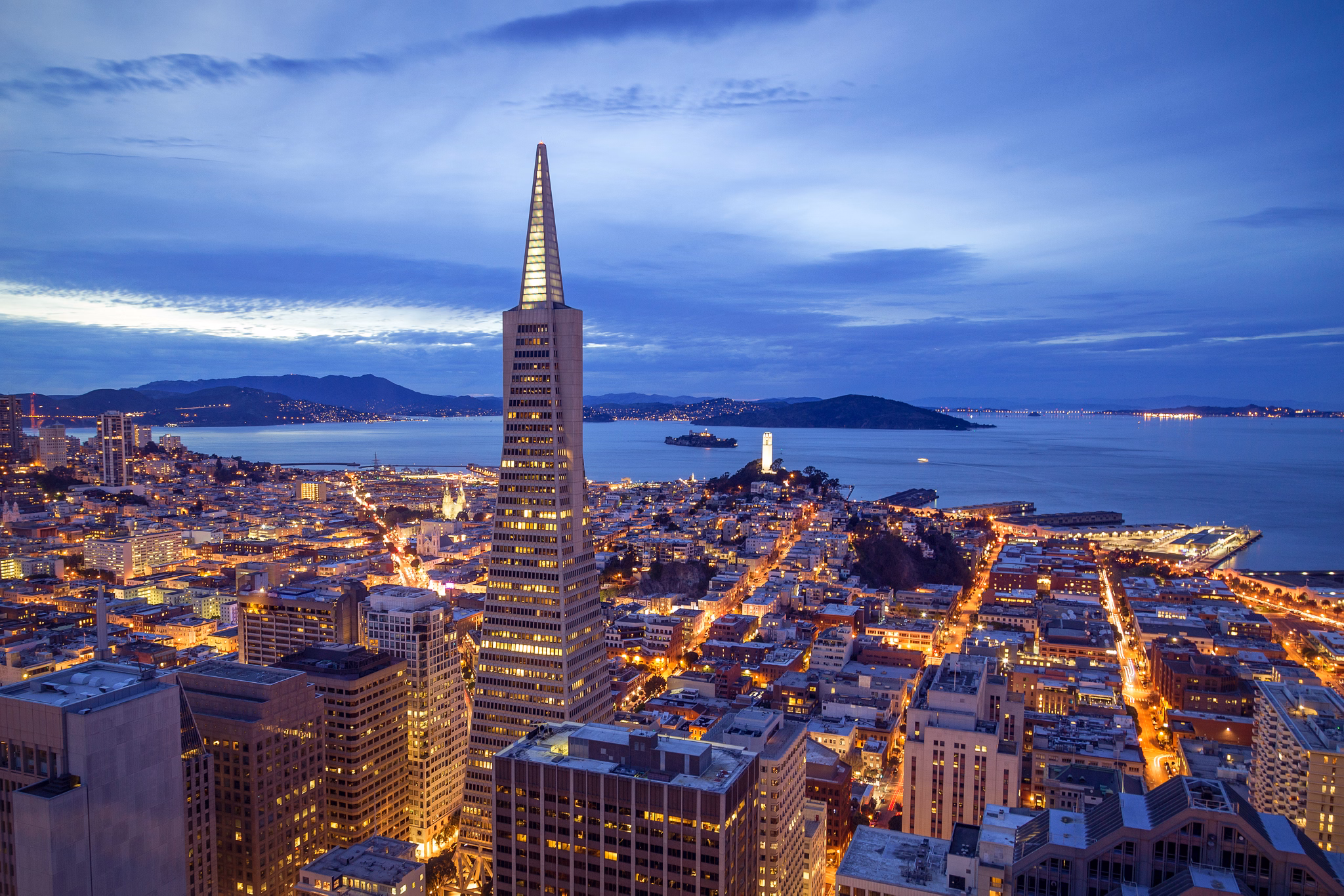San Francisco cityscape looking over the financial district
