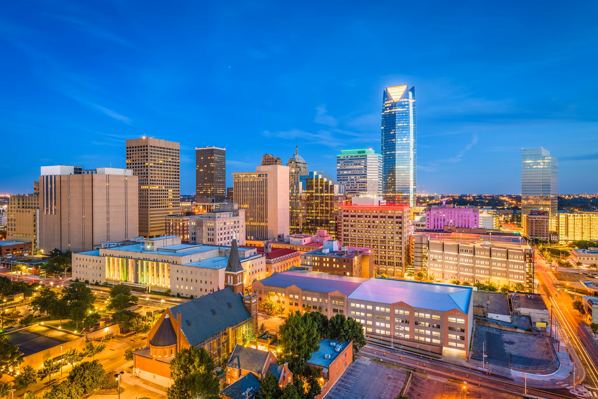 Oklahoma City, Oklahoma, USA downtown skyline at twilight.