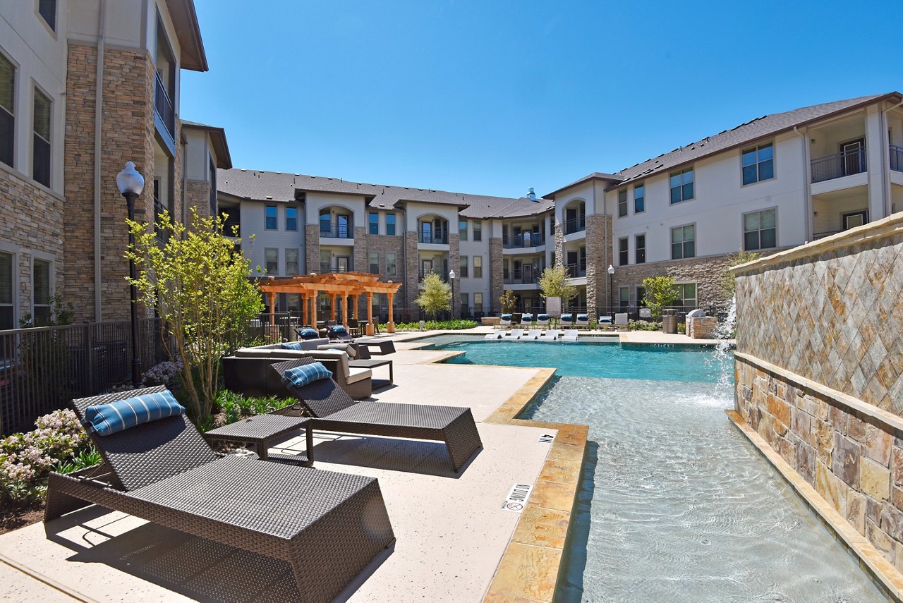 Richmond, TX Apartments Grand Mason in Richmond, TX Greystar