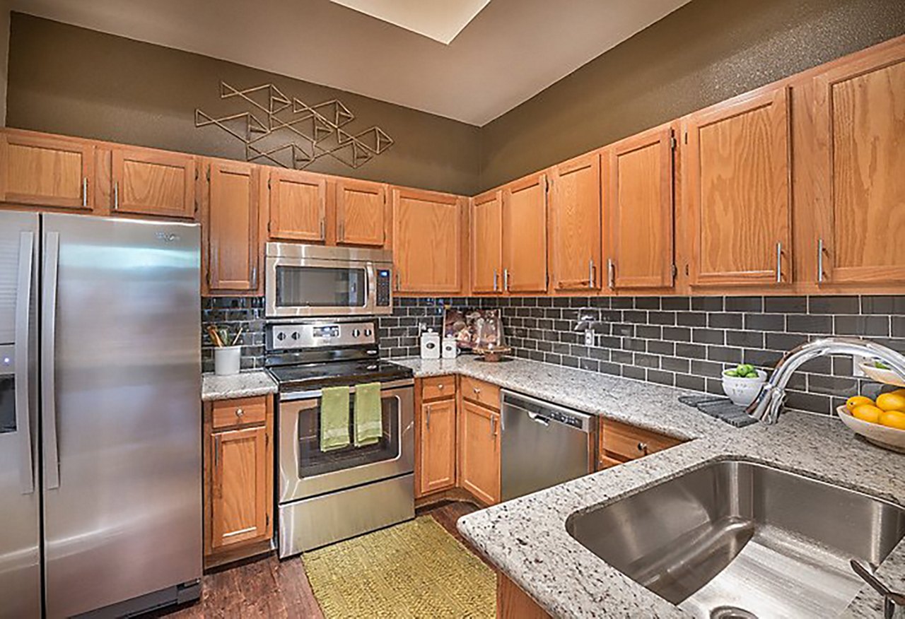 The Henderson Apartments in Fort Worth, TX Fort Worth Apartments