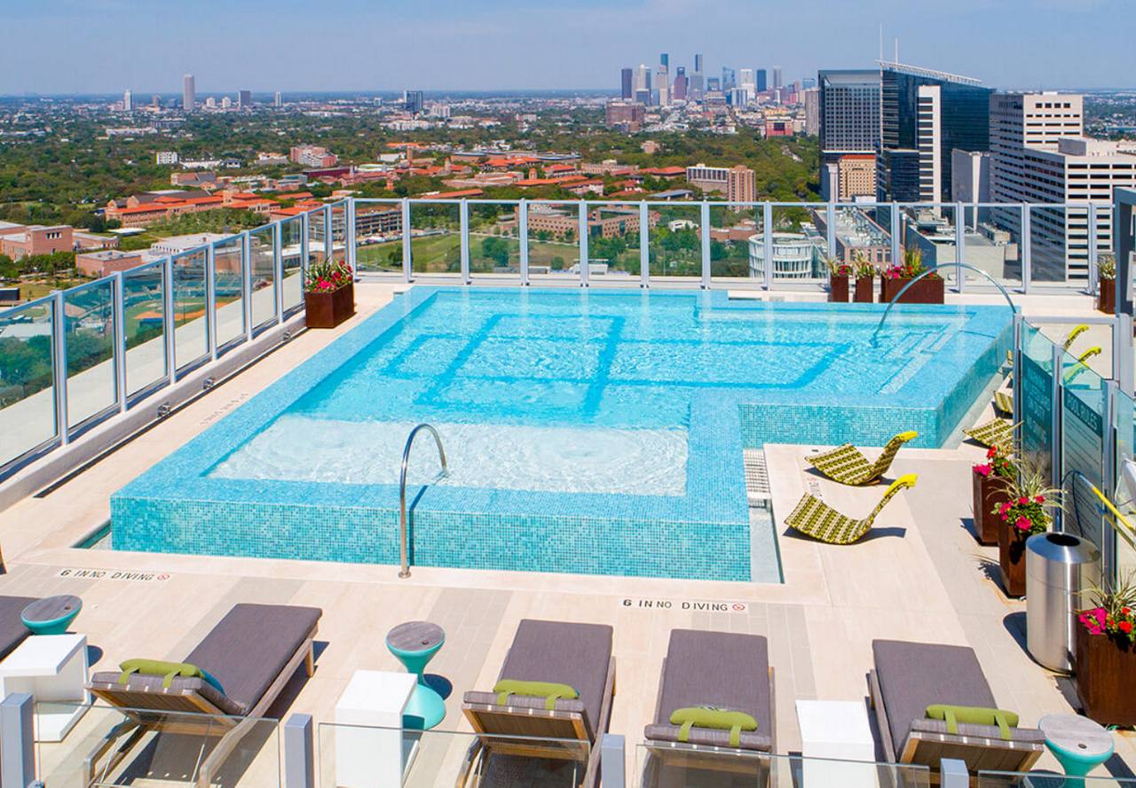 Latitude Med Center Apartments 35th floor rooftop pool