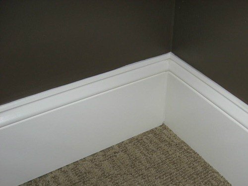 apartment and home cleaning tips - baseboards