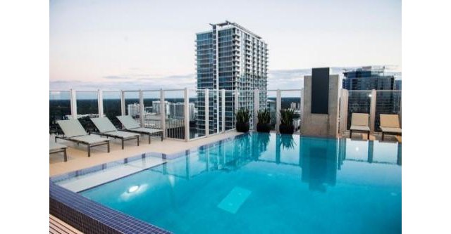 orlando skyhouse pool