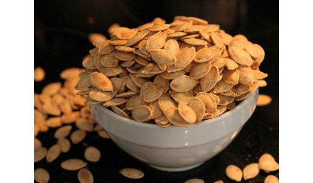 roasted pumpkin seeds