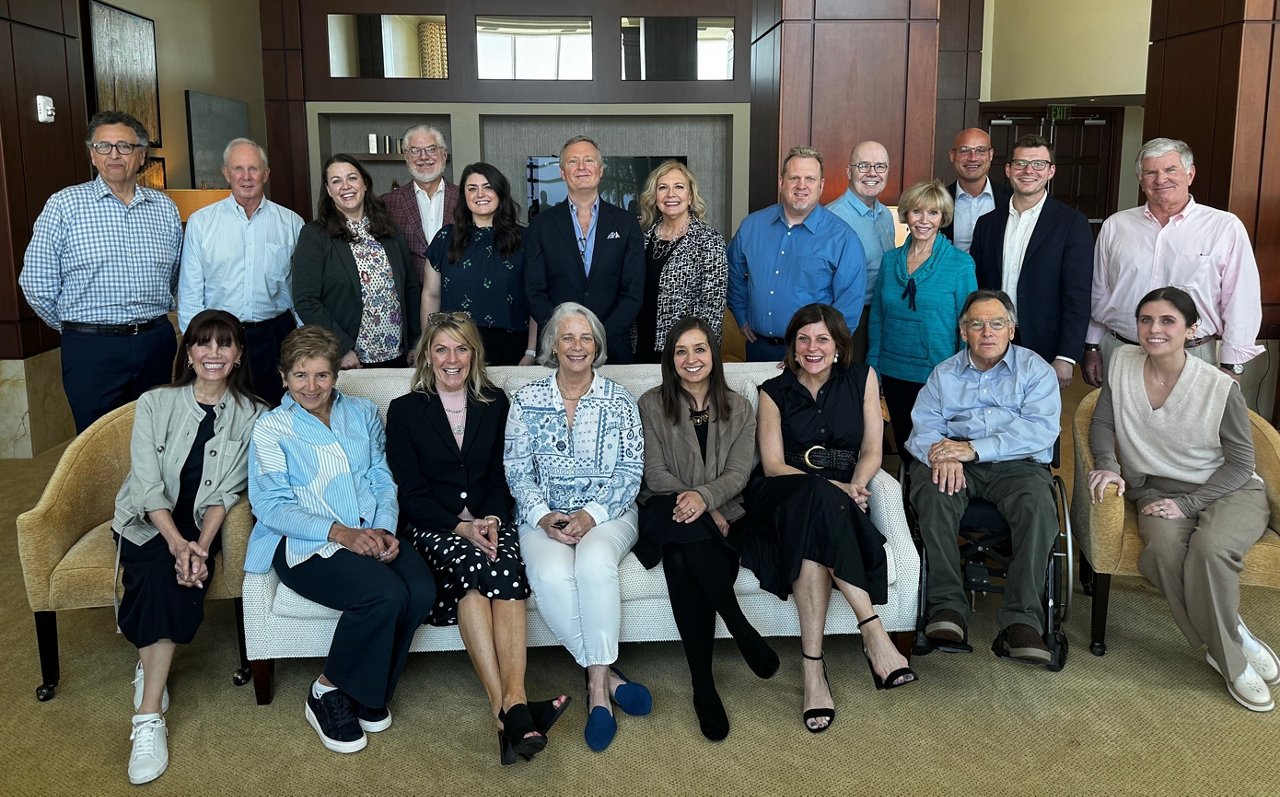 Volunteer leaders gather for a Leadership Circle meeting