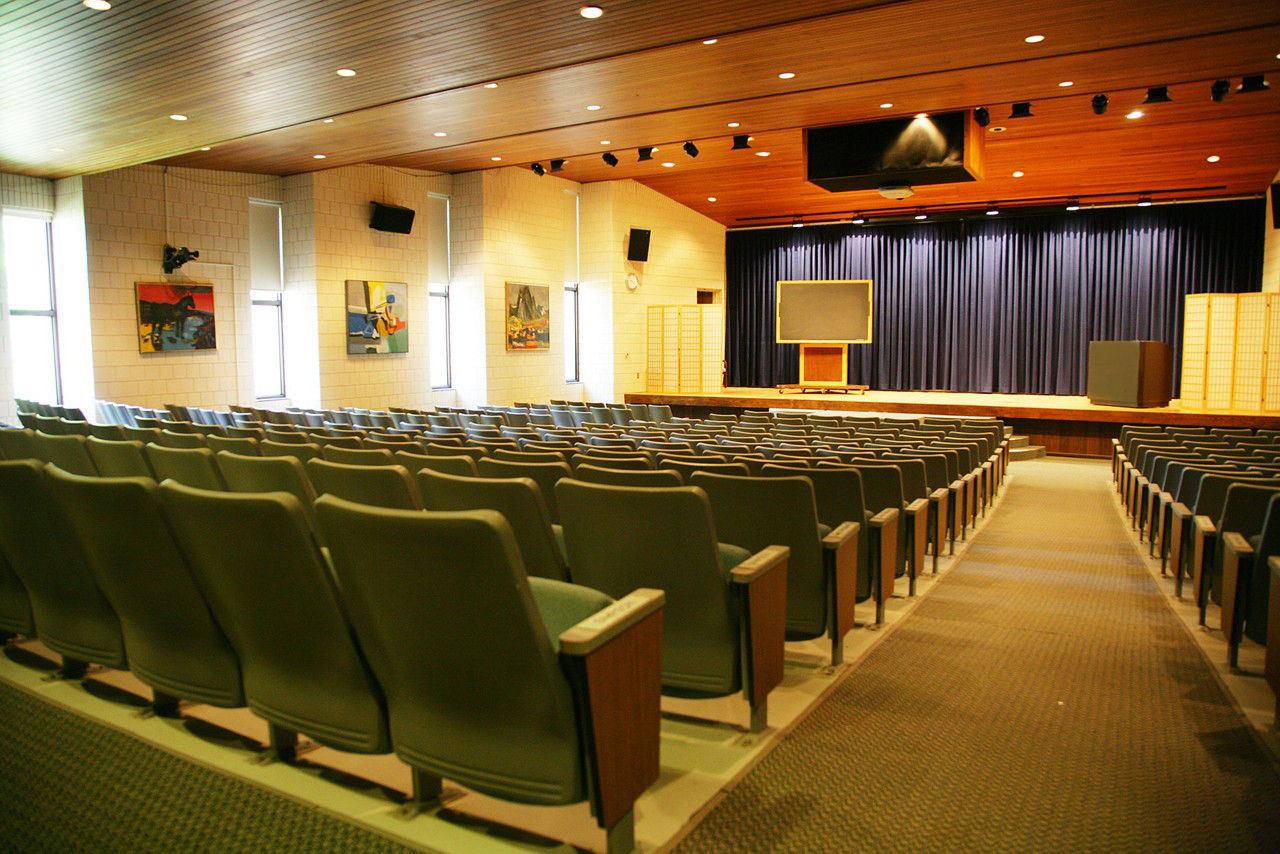 Bigelow Auditorium Lecture Hall
