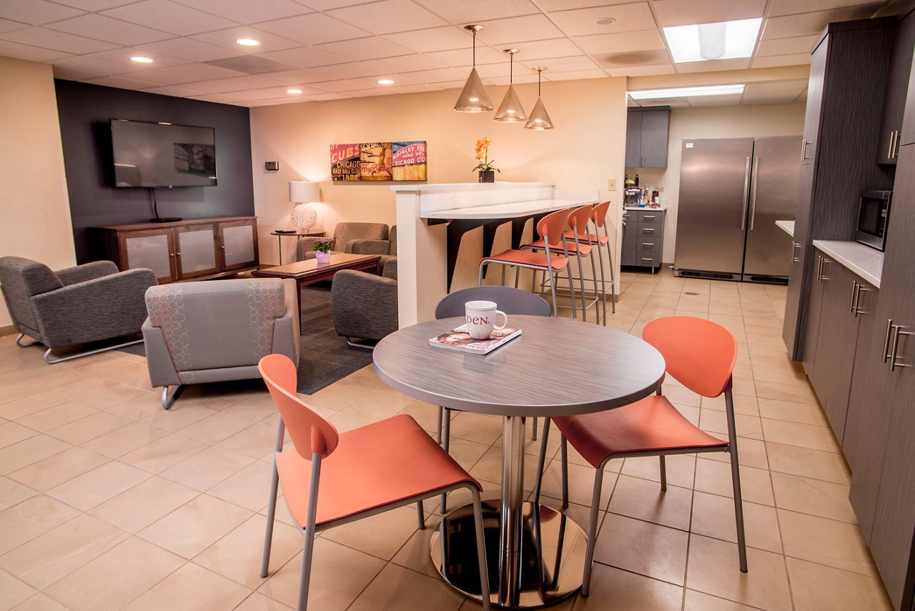 A view of the Chicago center dining room