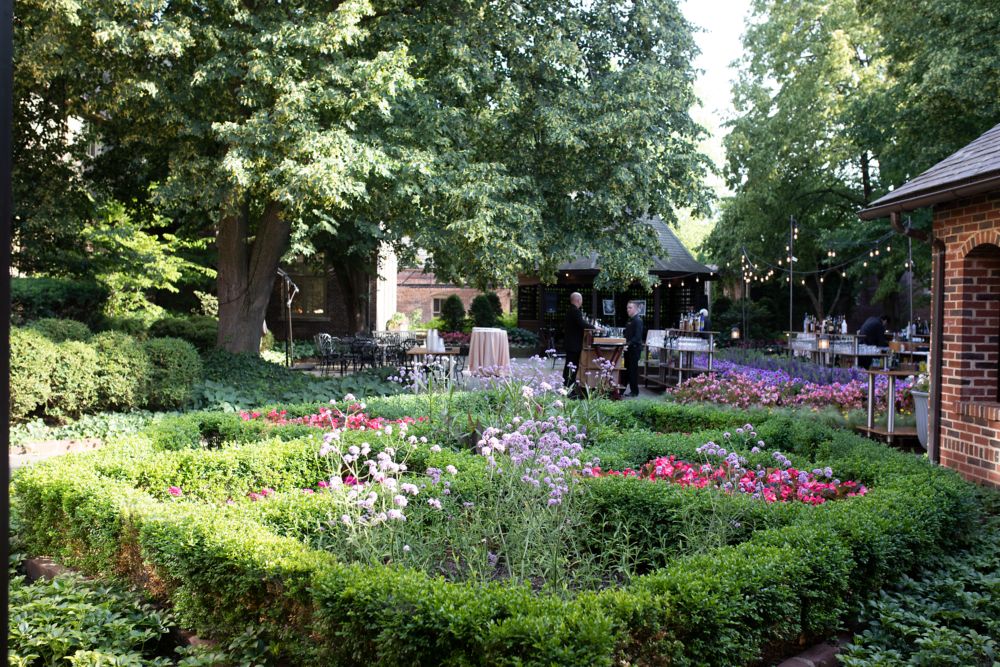 Gazebo Courtyard at The American Club