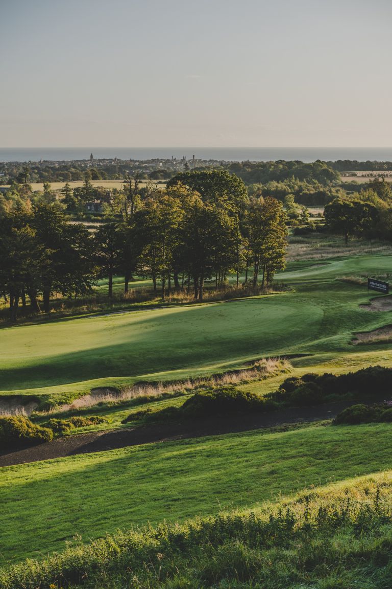 The Duke's 9th green and view to St Andrews