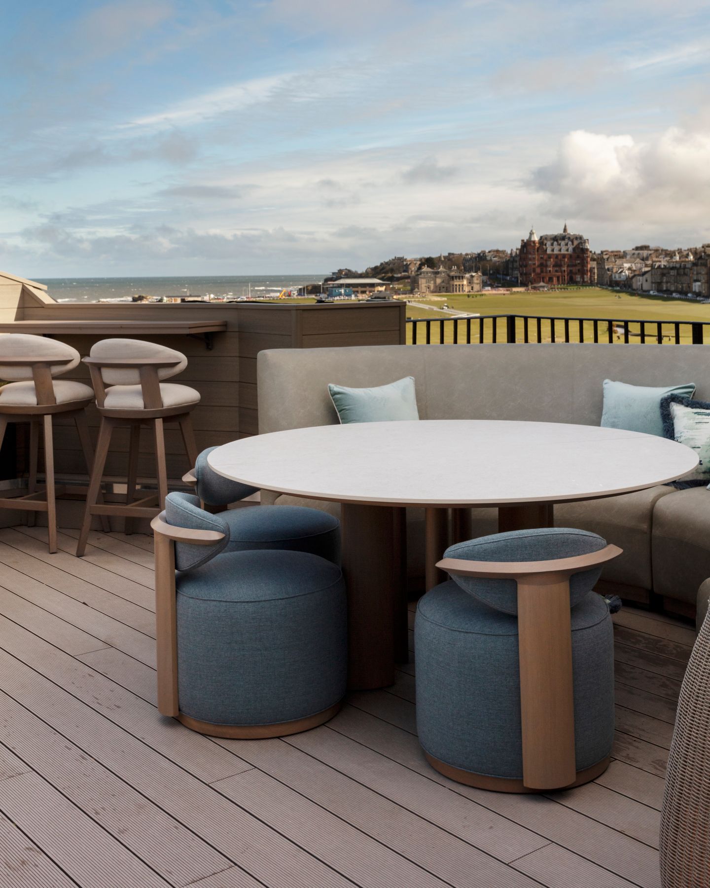 Dining on the West Deck, St Andrews