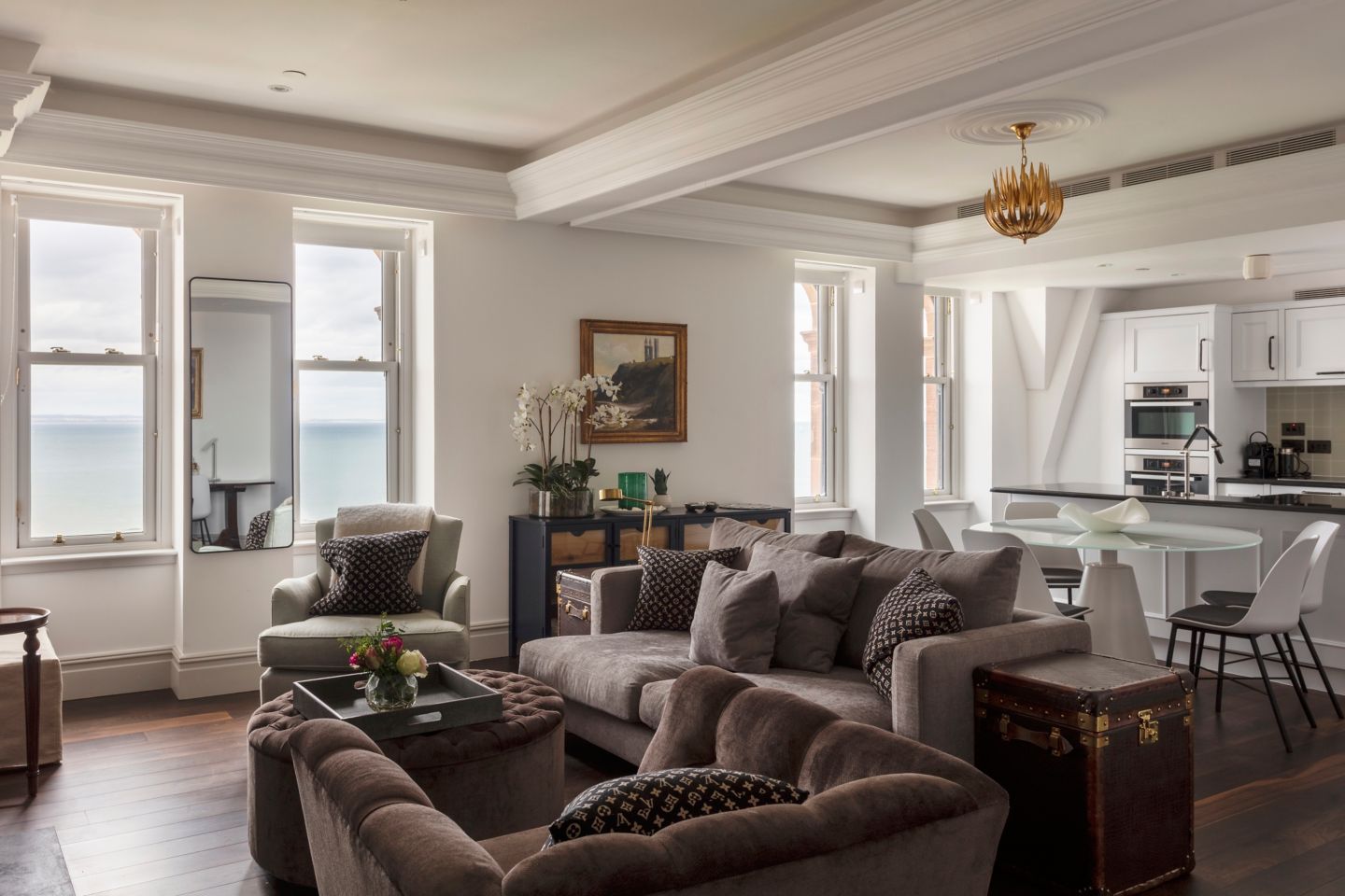 Hamilton Grand Apartment 19