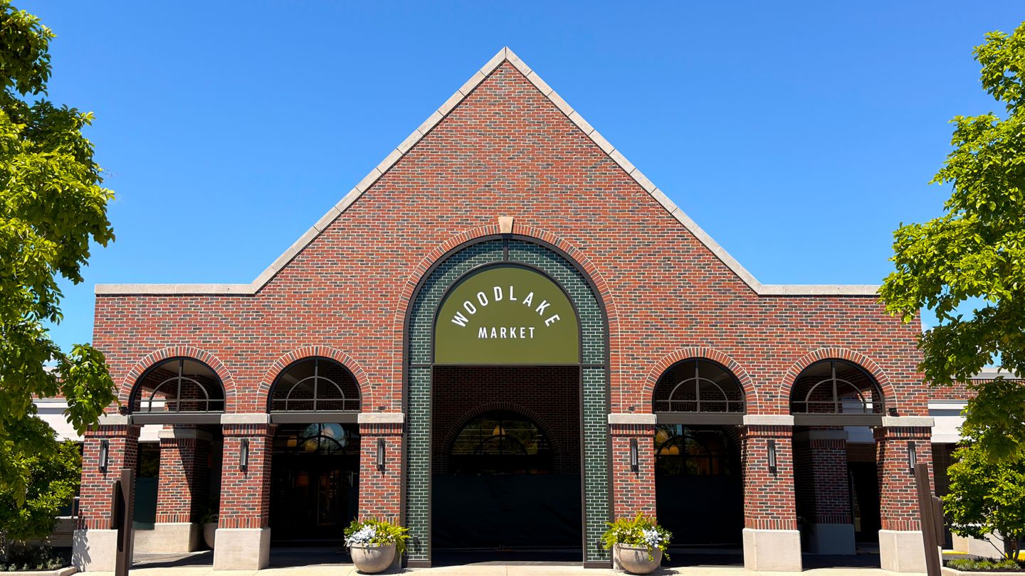 Woodlake Market exterior fascade 