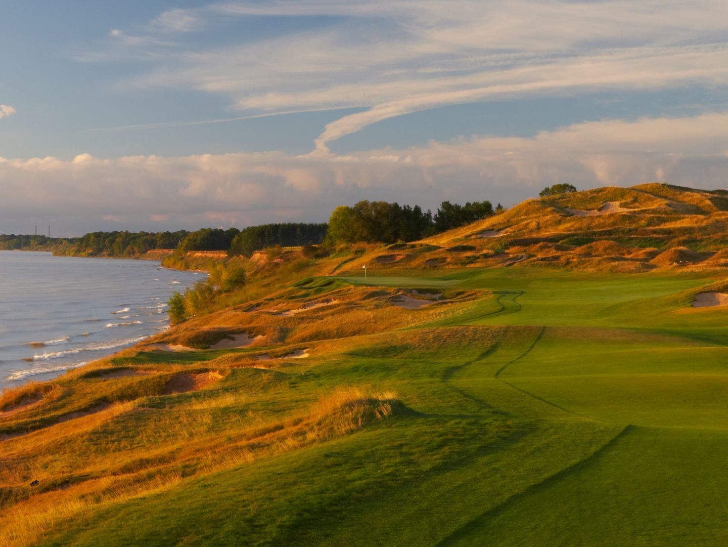 No 4 Glory | The Straits hole-by-hole | The Straits | Whistling Straits |  Golf | Destination Kohler