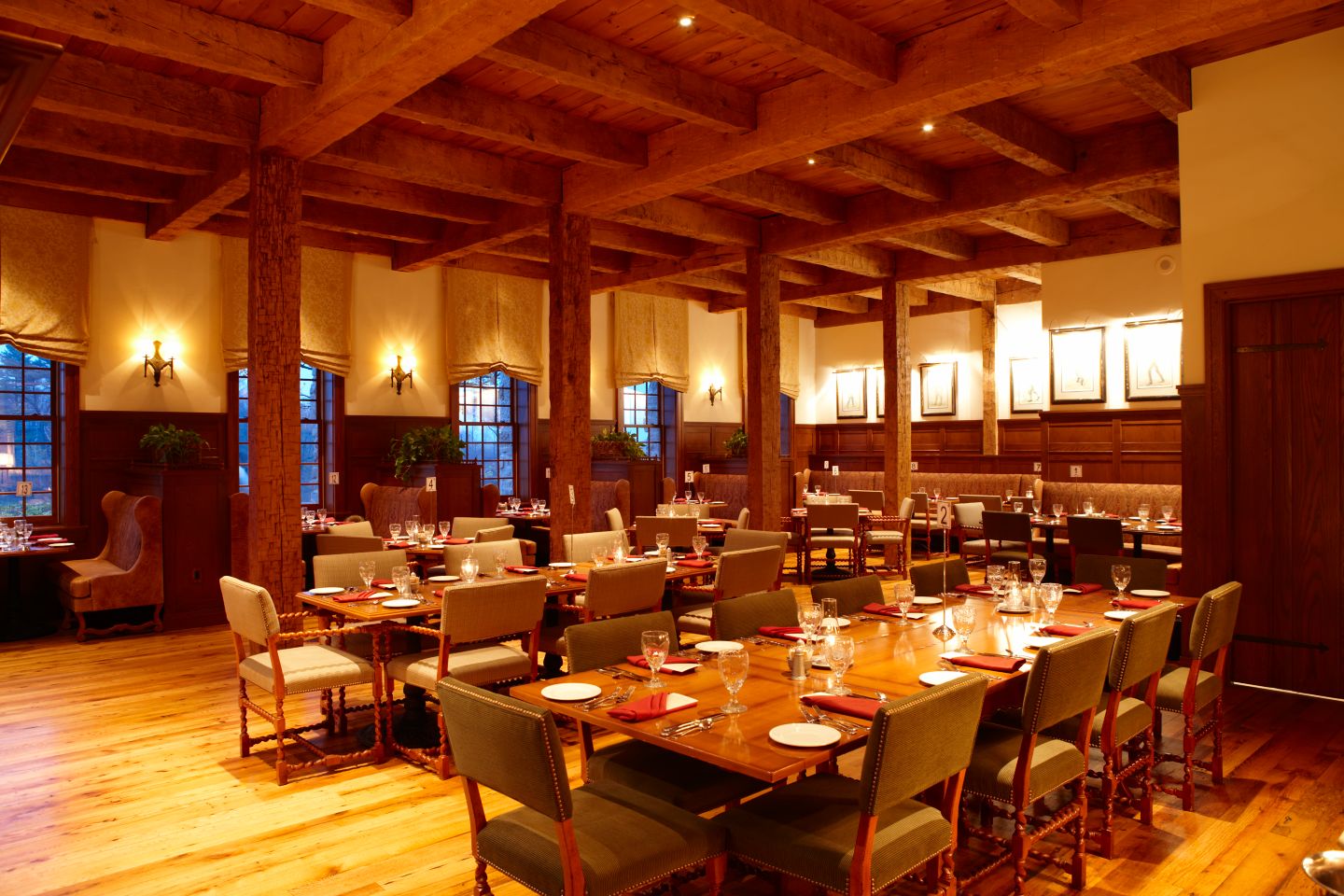 the interior of Whistling Straits Restaurant with dinner tables set