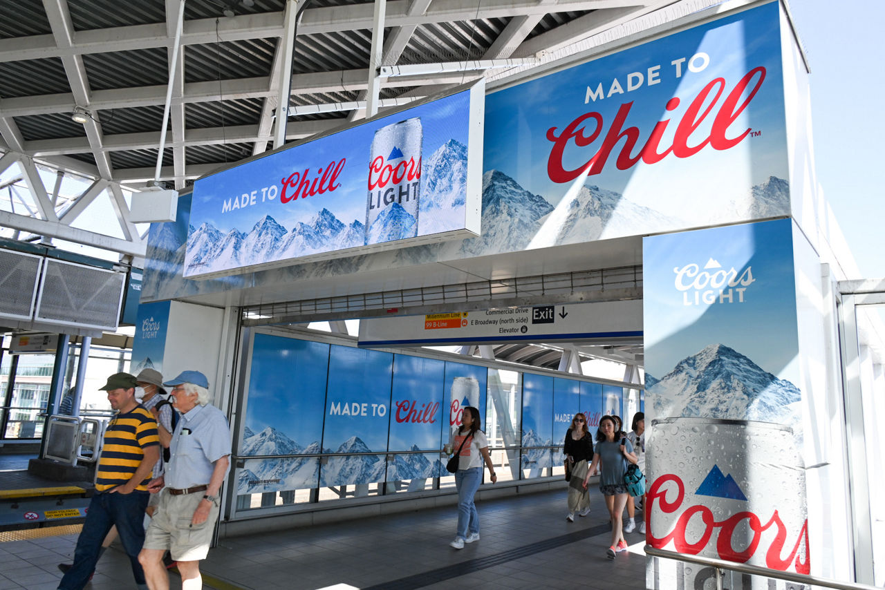 Coors Light Station Advertisement 