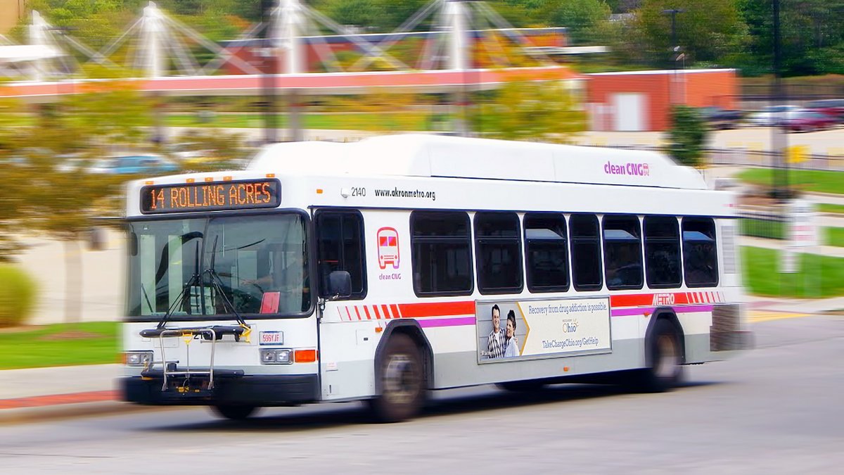 Lamar Advertising bus inventory in Akron 