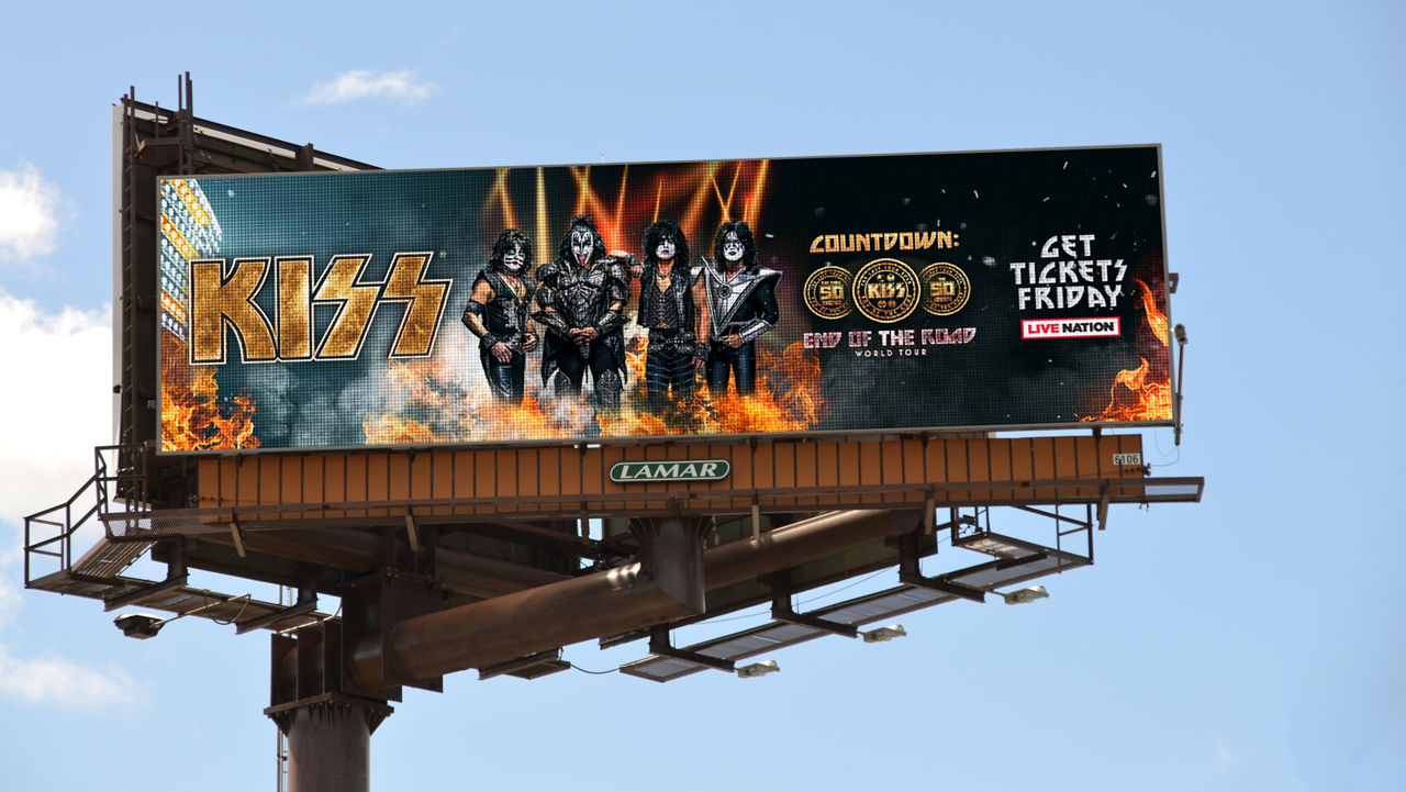 Kiss Tour Digital Bulletin 