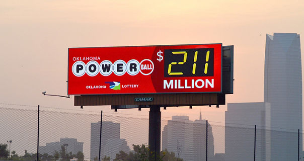 Oklahoma Powerball ad on a Lamar Digital Billboard