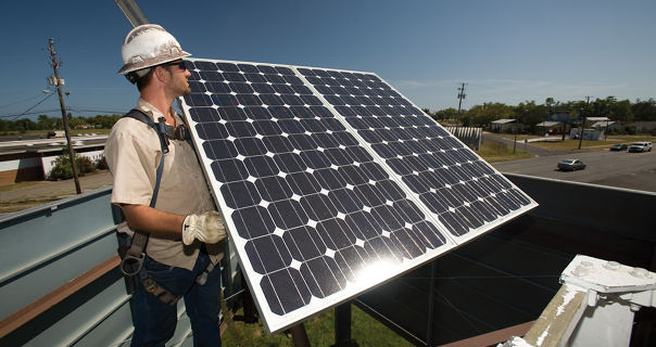 Lamar solar panel