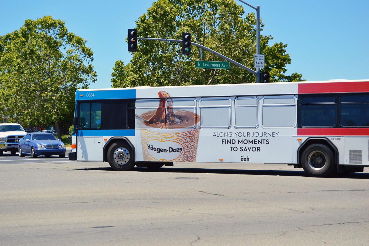 Häagen-Dazs Bus