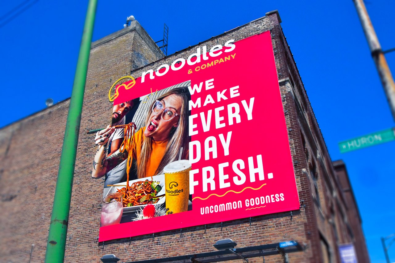 Lamar Advertising and Noodles & Company wallscape